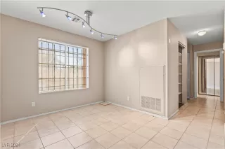 Photo #4: 2618731 Listing