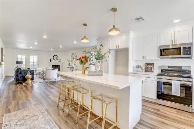 MLS: 2618777 Condo For Sale