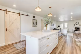 Photo #1: 2618777 Listing 