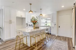 Photo #3: 2618777 Listing 