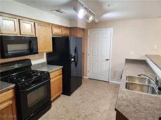 Photo #4: 2618789 Listing 