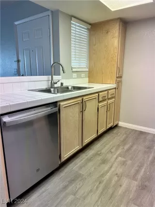 Photo #6: 2618794 Listing 