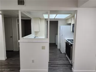 Photo #3: 2618798 Listing 