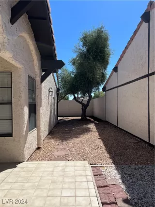 Photo #1: 2618816 Listing