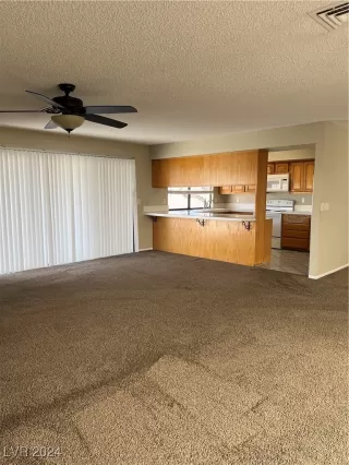 Photo #6: 2618816 Listing