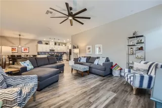 Photo #6: 2618818 Listing 