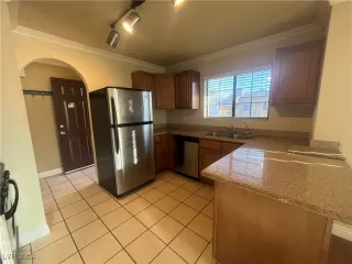 Photo #3: 2618864 Listing 