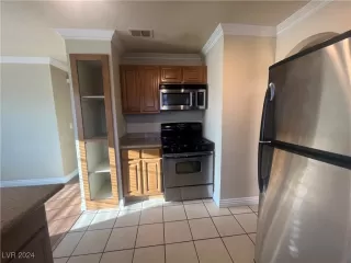 Photo #4: 2618864 Listing 