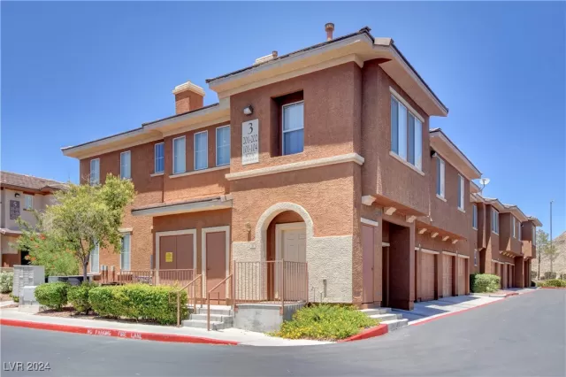 MLS: 2618883 Condo For Sale