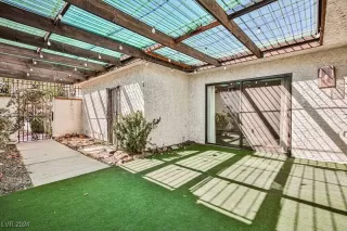 Photo #5: 2618885 Listing