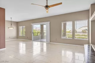 Photo #6: 2618912 Listing