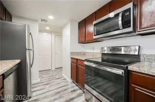 Photo #5: 2618923 Listing 