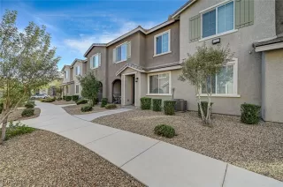 Photo #3: 2618978 Listing