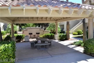 Photo #1: 2618981 Listing 