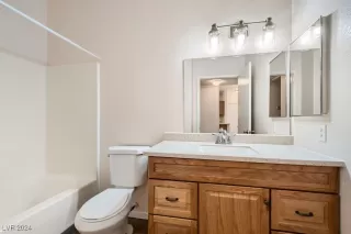 Photo #5: 2619001 Listing