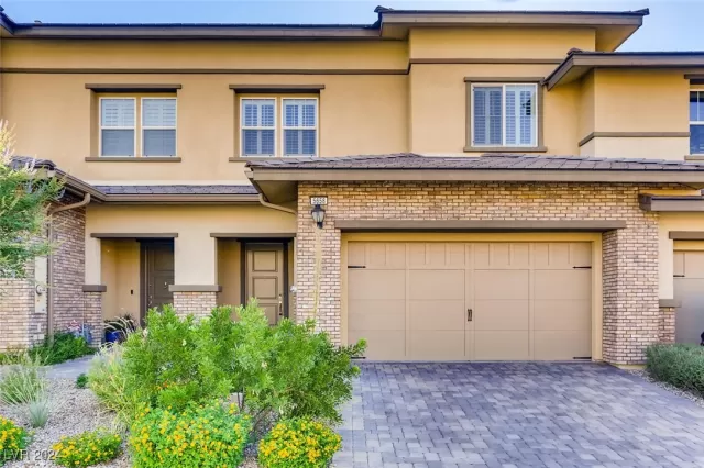 MLS: 2619008 Condo For Sale