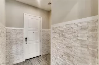 Photo #3: 2619008 Listing 