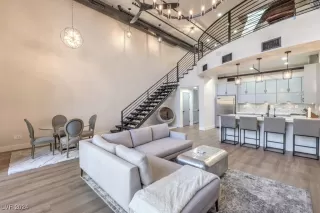 Photo #2: 2619013 Listing