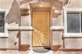 Photo #1: 2619047 Listing 