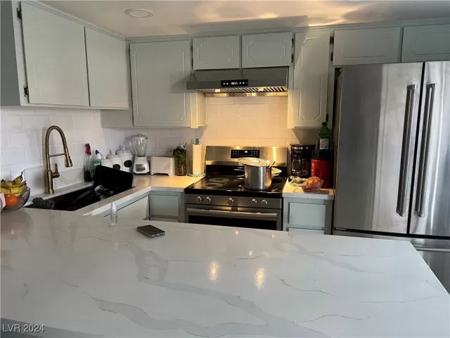 MLS: 2619048 Condo For Sale