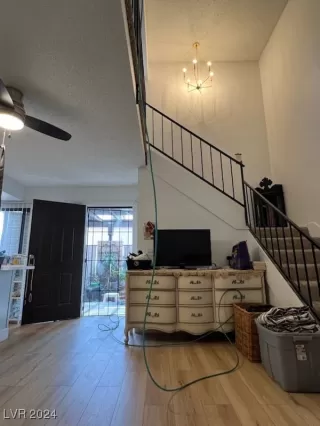 Photo #1: 2619048 Listing 