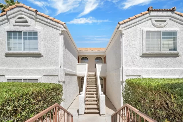 MLS: 2619055 Condo For Sale