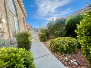 Photo #4: 2619057 Listing 