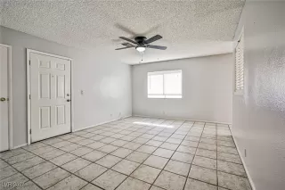 Photo #5: 2619095 Listing 