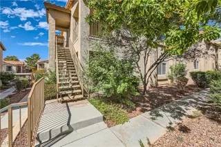 Photo #2: 2619132 Listing