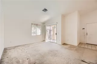 Photo #5: 2619132 Listing