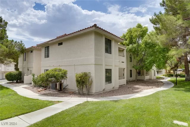 MLS: 2619168 Condo For Sale