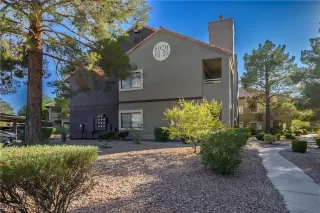 Photo #4: 2619181 Listing