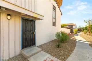 Photo #2: 2619182 Listing