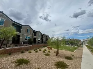 Photo #1: 2619188 Listing 