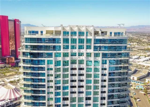 MLS: 2619198 Condo For Sale