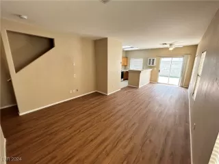 Photo #1: 2619229 Listing 