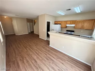 Photo #2: 2619229 Listing 