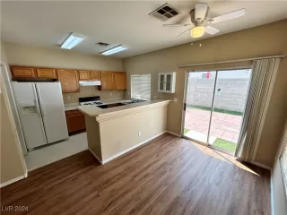 Photo #4: 2619229 Listing 