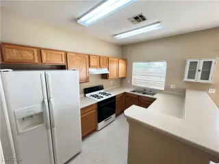 Photo #5: 2619229 Listing 