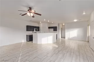 Photo #6: 2619246 Listing