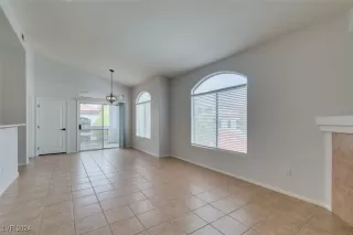 Photo #3: 2619247 Listing 