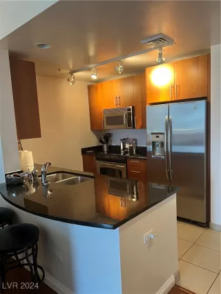 Photo #1: 2619273 Listing 