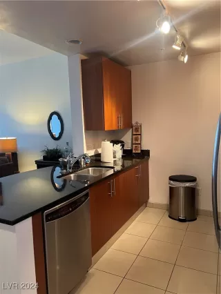 Photo #2: 2619273 Listing 