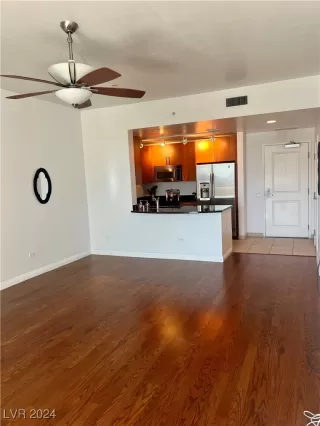 Photo #3: 2619273 Listing 