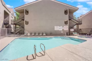 Photo #2: 2619292 Listing