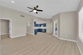 Photo #4: 2619292 Listing