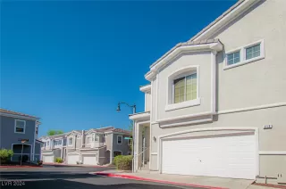 Photo #2: 2619304 Listing