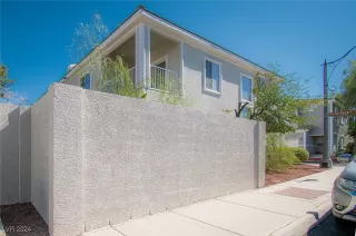 Photo #4: 2619304 Listing