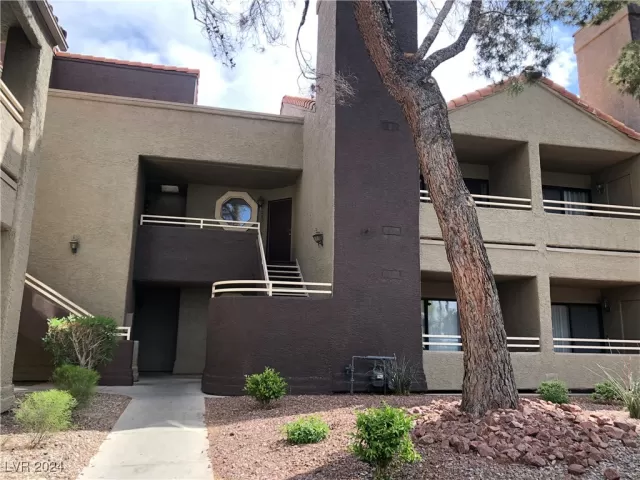 MLS: 2619305 Condo For Sale