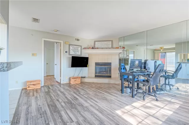 MLS: 2619323 Condo For Sale